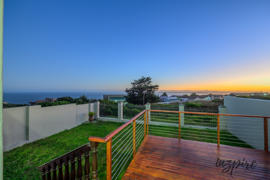 3 Bedroom Property for Sale in Dana Bay Western Cape